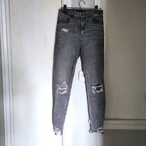 American Eagle Distressed,Curvy Highest Rise, Washed Gray Jeans Size:8 Long